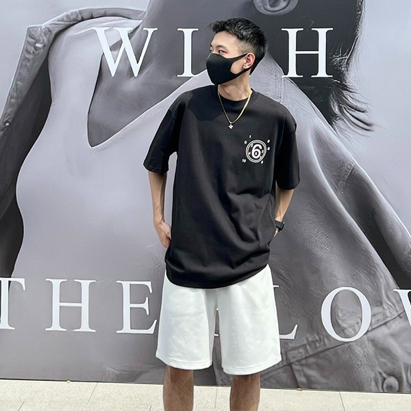 エムエム6 オーバーサイズ ナンバーロゴ Tシャツ 偽物 Maq50313